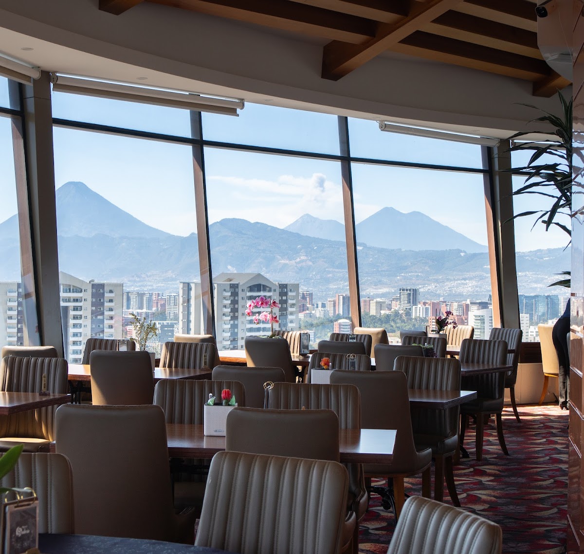 Restaurante Giratorio Vista Quince